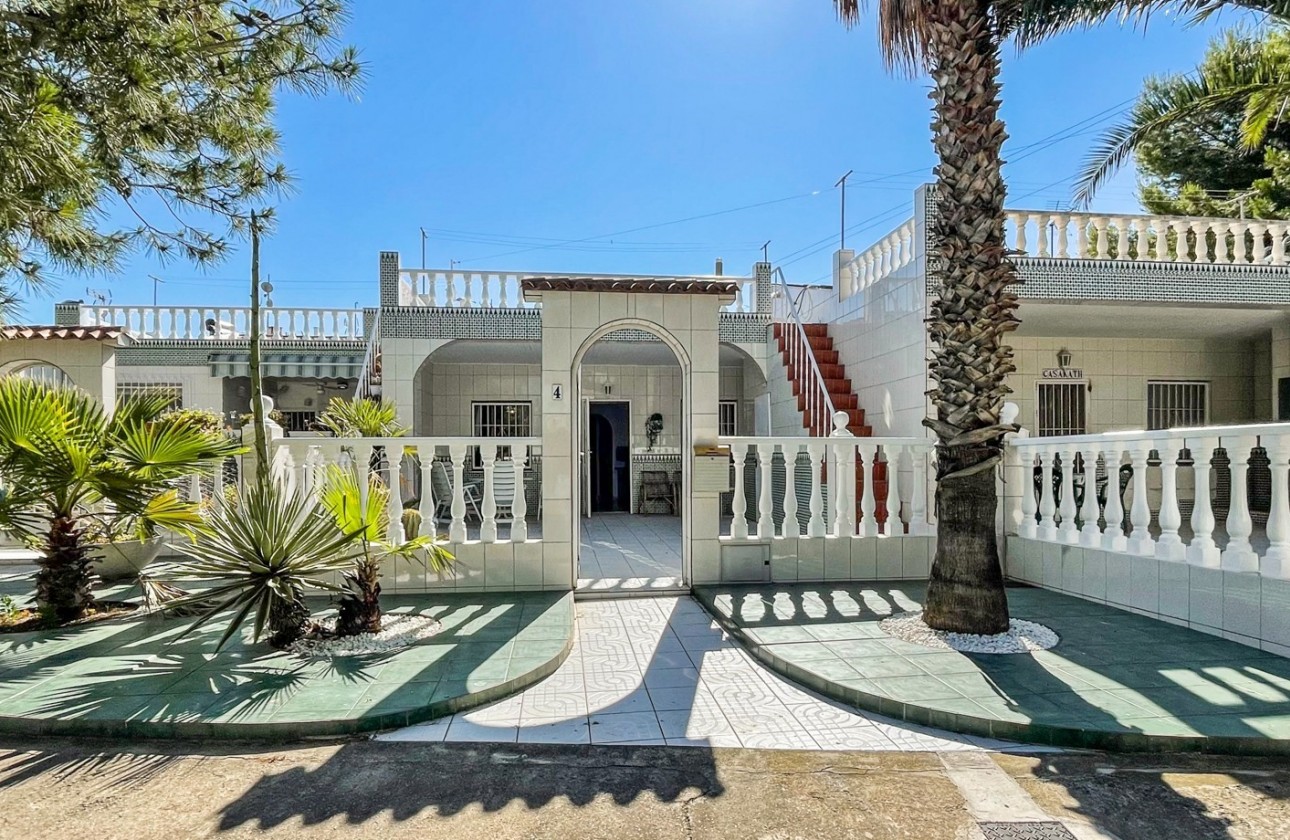 Reventa - Adosado - Torrevieja - La Siesta - El Salado -  Torreta