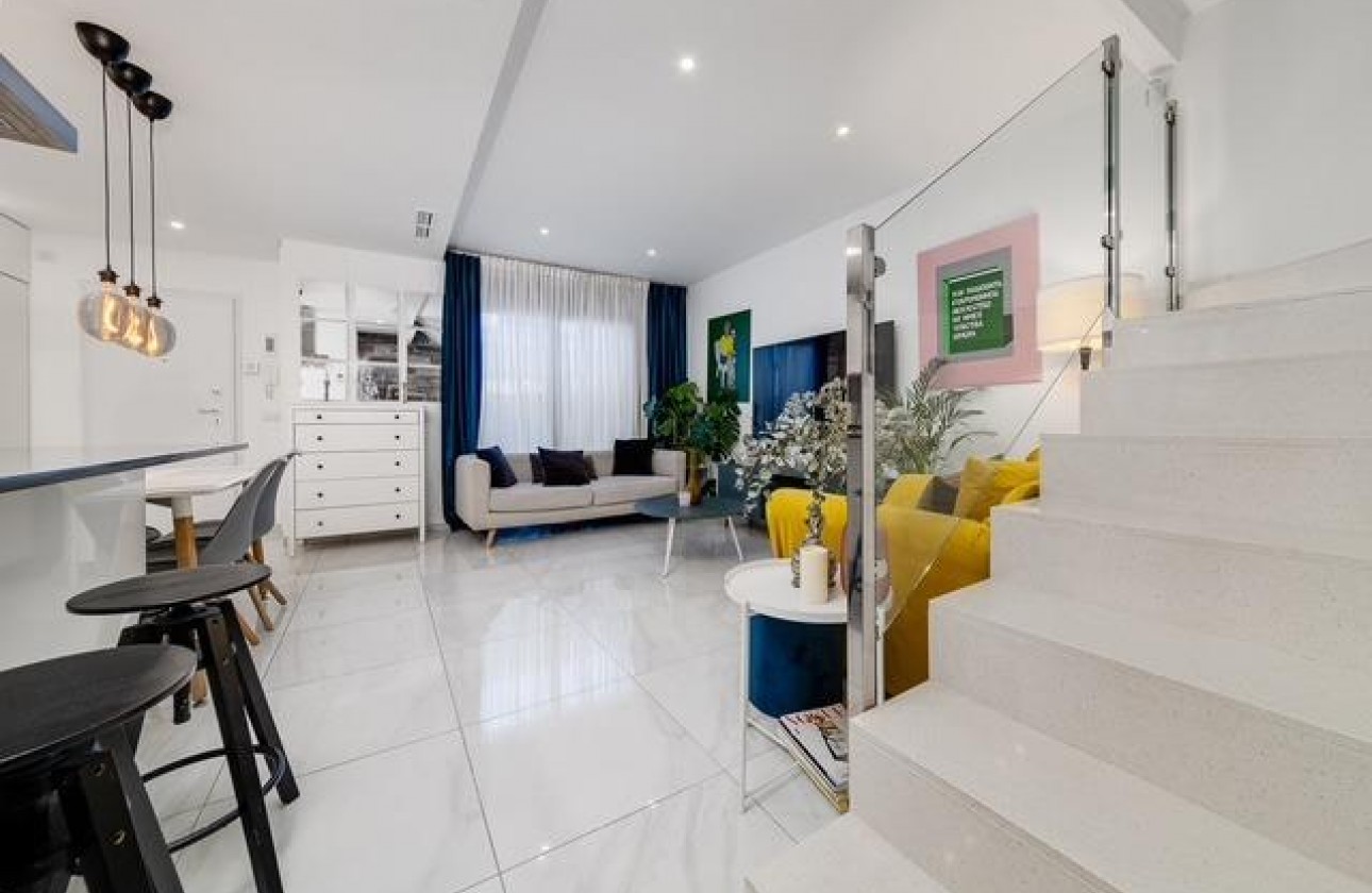 Återförsäljning - Terraced house - Orihuela Costa - Las Filipinas