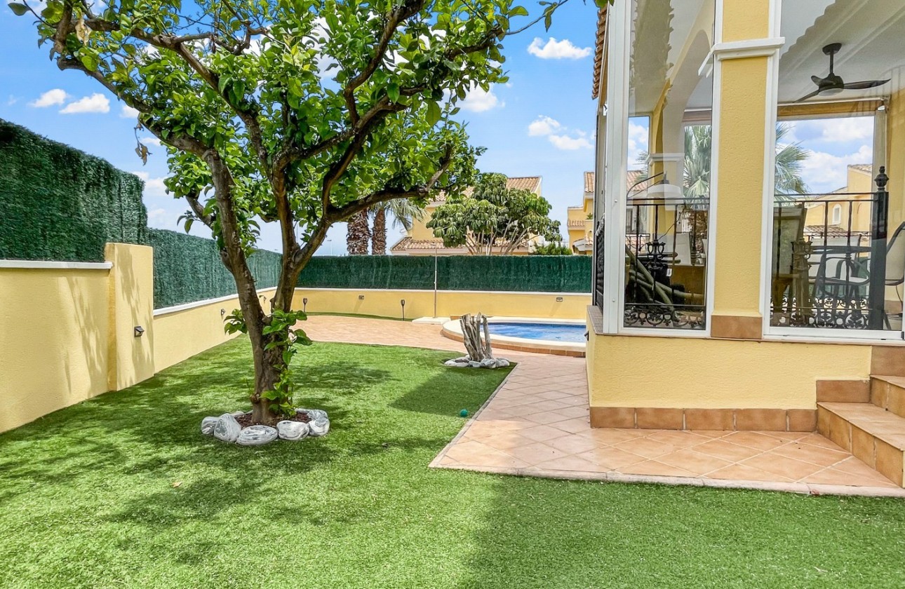 Återförsäljning - Detached Villa - Orihuela Costa - Los Dolses
