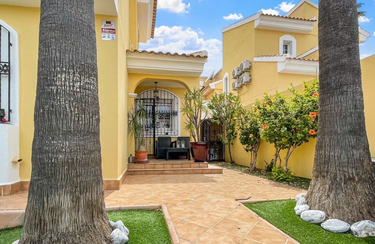 Återförsäljning - Detached Villa - Orihuela Costa - Los Dolses
