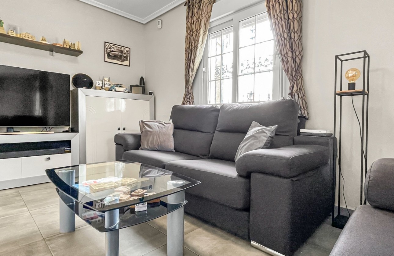Återförsäljning - Detached Villa - Orihuela Costa - Los Dolses