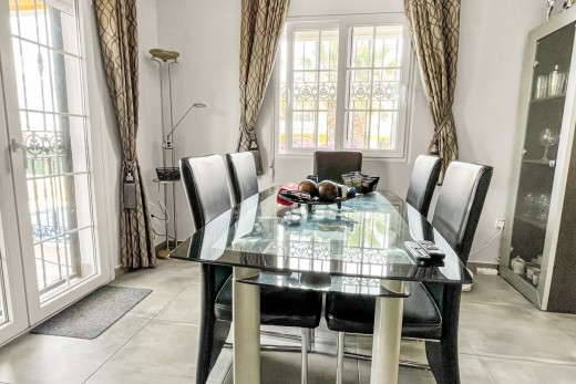 Återförsäljning - Detached Villa - Orihuela Costa - Los Dolses