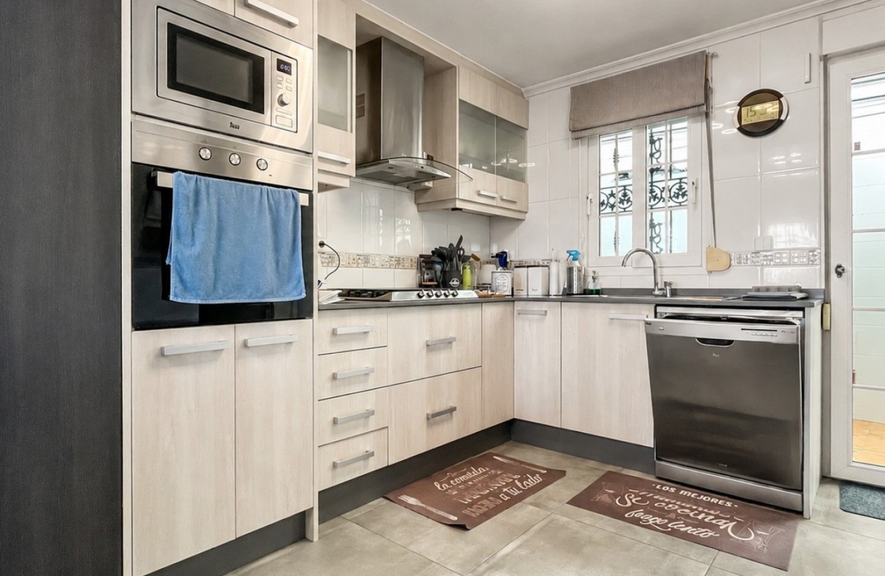 Återförsäljning - Detached Villa - Orihuela Costa - Los Dolses