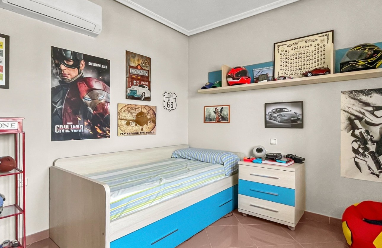 Återförsäljning - Detached Villa - Orihuela Costa - Los Dolses