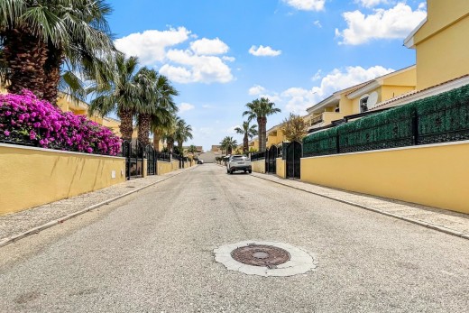 Återförsäljning - Detached Villa - Orihuela Costa - Los Dolses