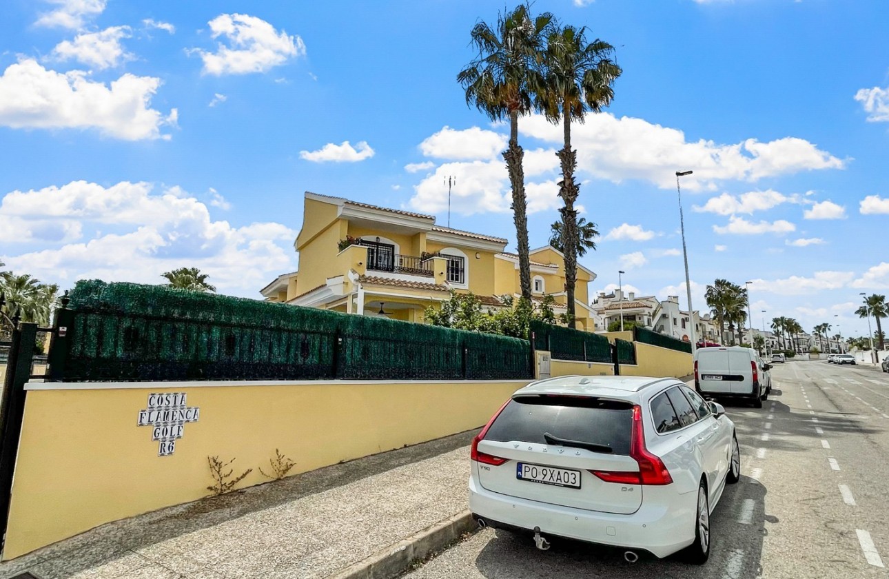 Återförsäljning - Detached Villa - Orihuela Costa - Los Dolses