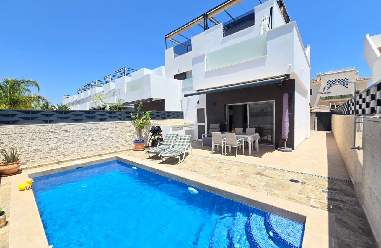 Reventa - Villa * - Ciudad Quesada * - Doña Pepa *