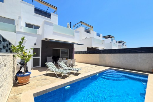 Reventa - Villa * - Ciudad Quesada * - Doña Pepa *