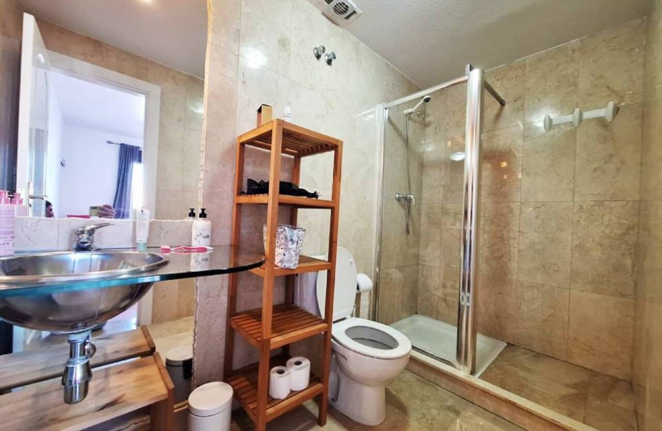Resale - Apartment - Villamartin