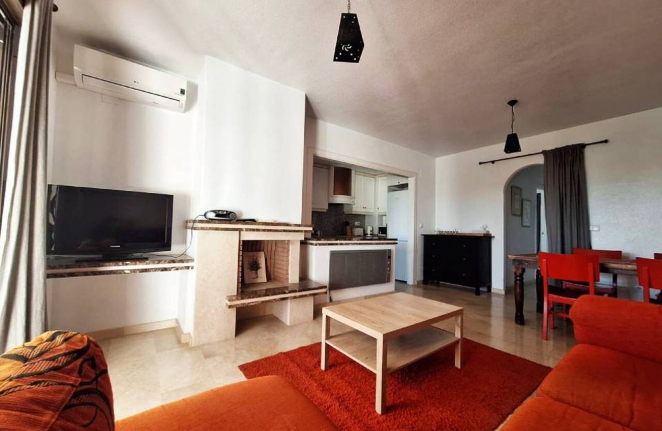Resale - Apartment - Villamartin