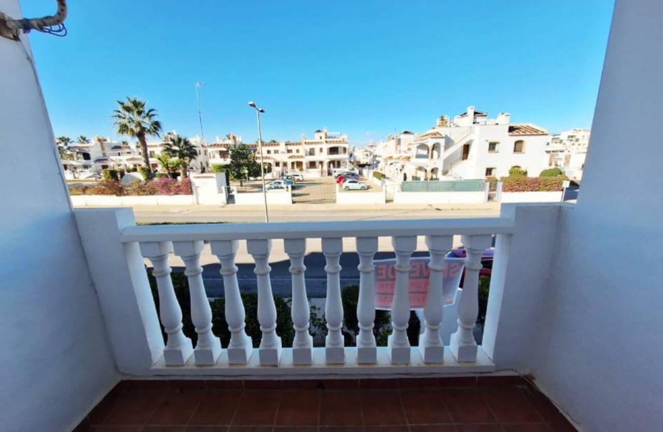 Resale - Apartment - Villamartin