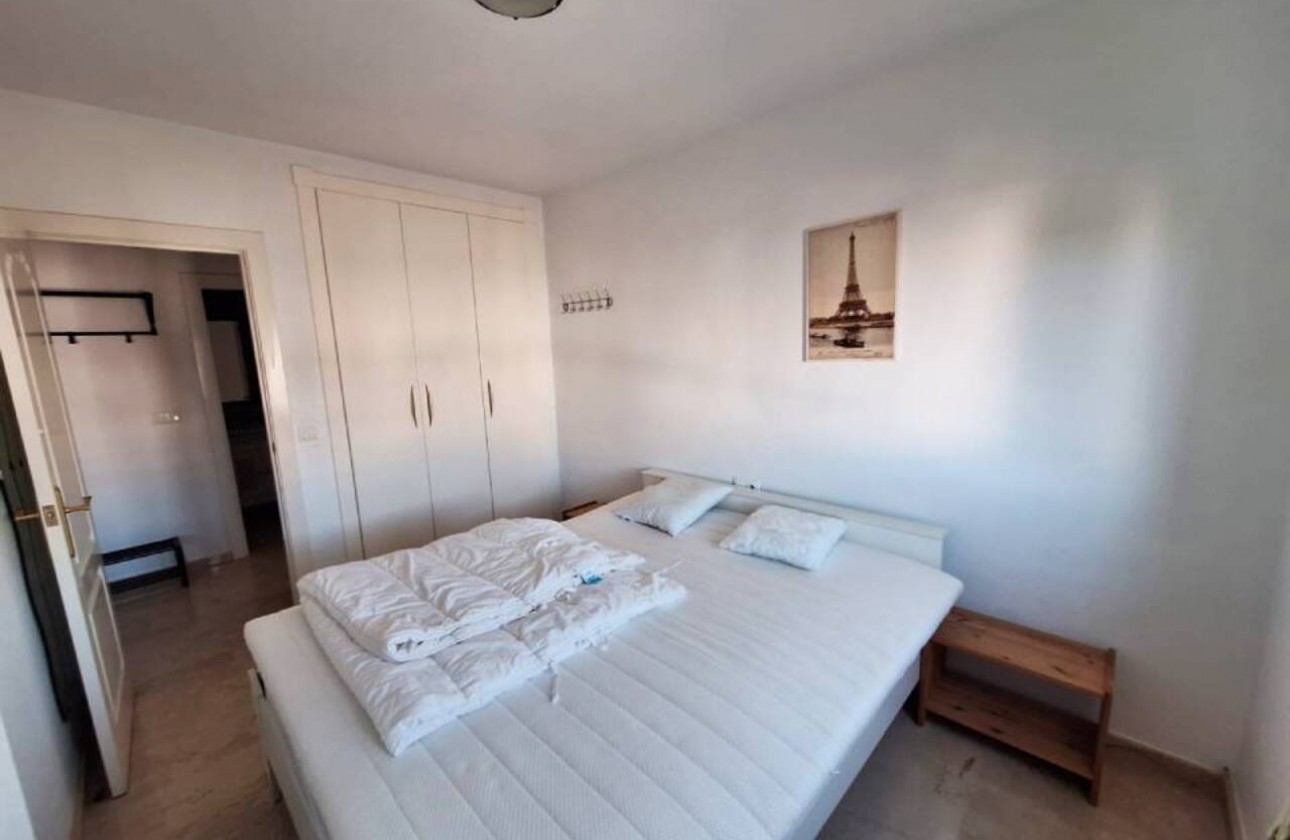 Resale - Apartment - Villamartin