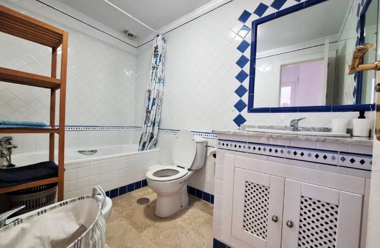 Resale - Apartment - Villamartin