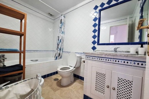 Resale - Apartment - Villamartin