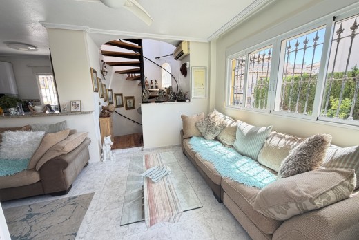 Resale - Villa - Villamartin