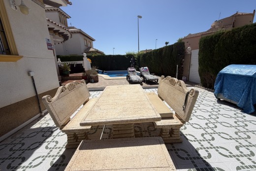 Resale - Villa - Villamartin