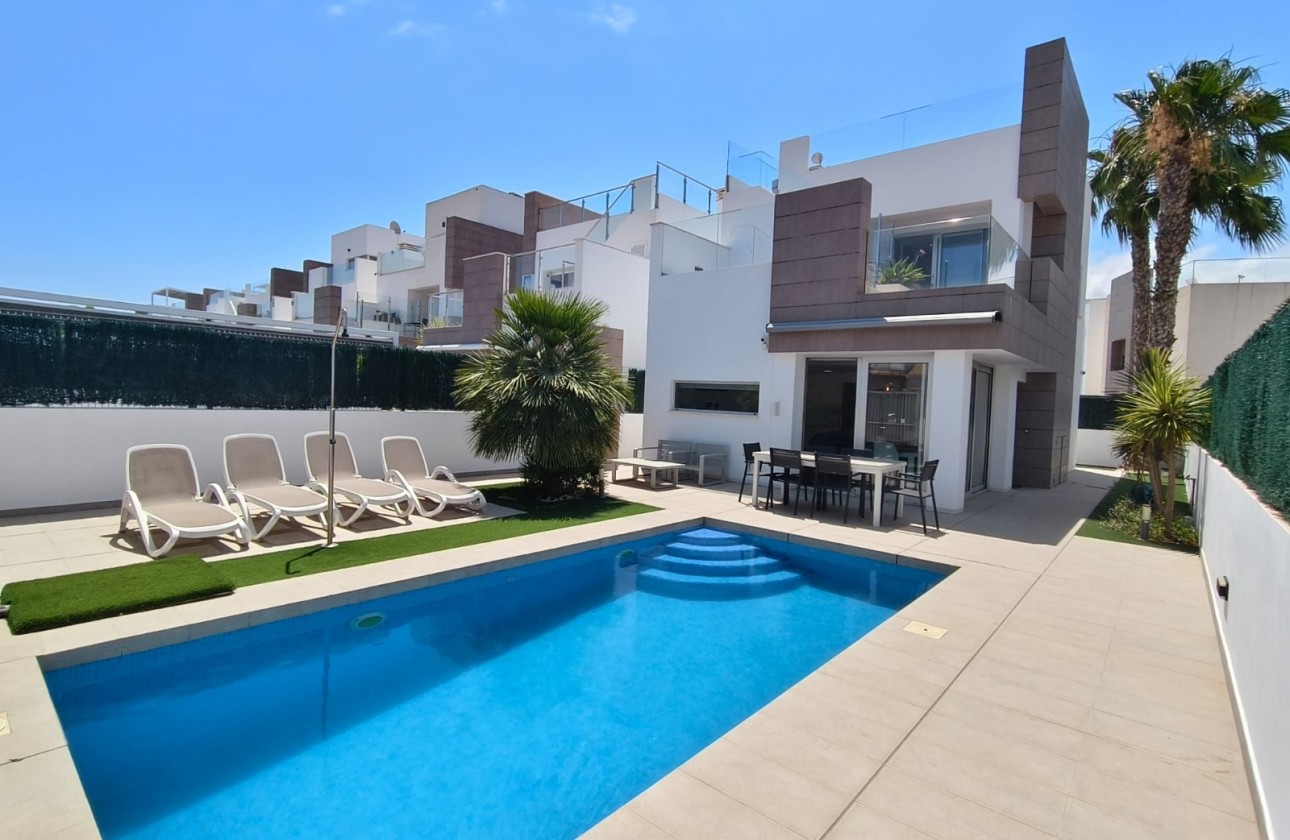 Resale - Villa - Guardamar del Segura - El Raso