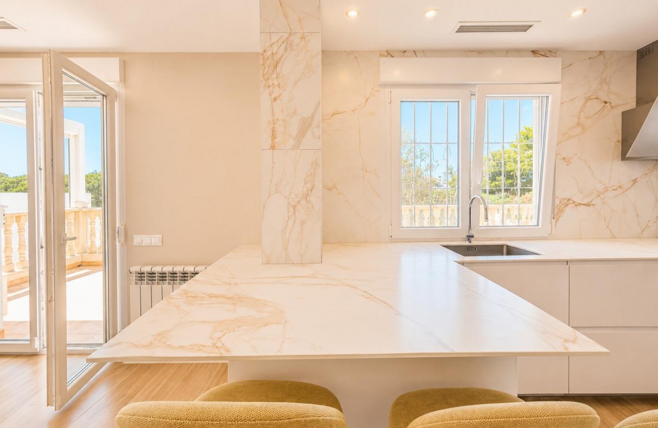 Reventa - Chalet - Dehesa de campoamor - Campoamor
