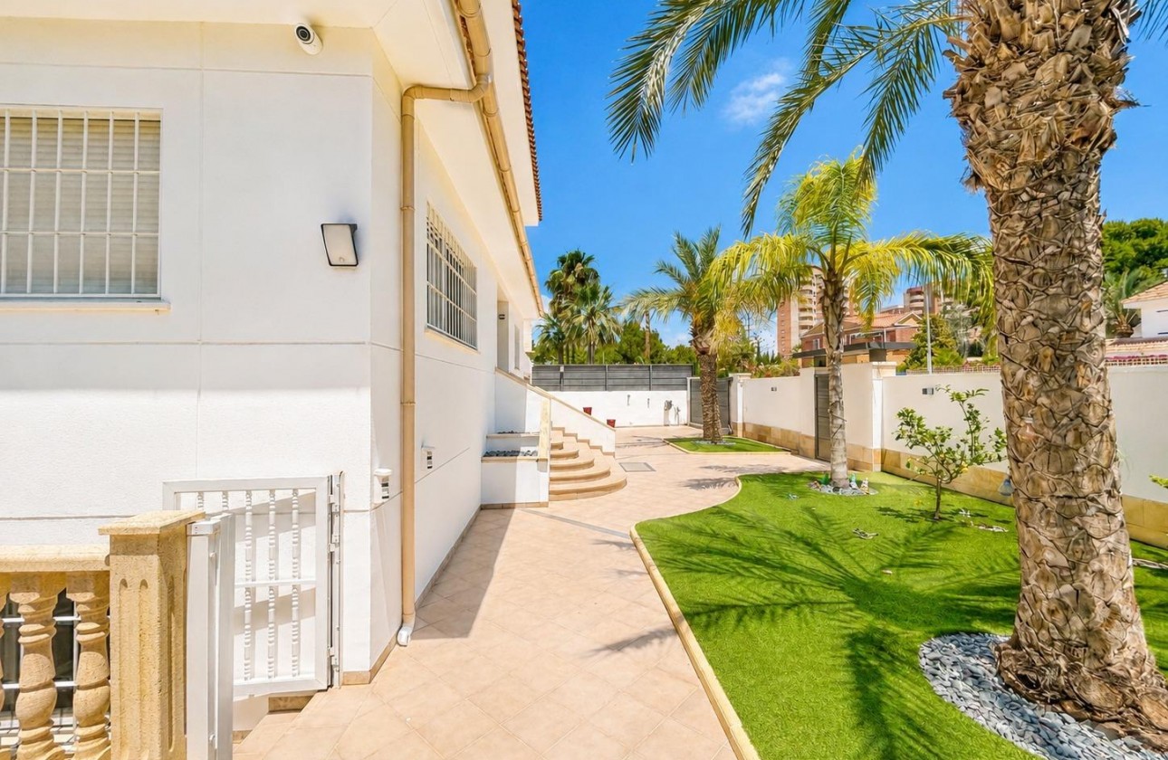 Reventa - Chalet - Dehesa de campoamor - Campoamor
