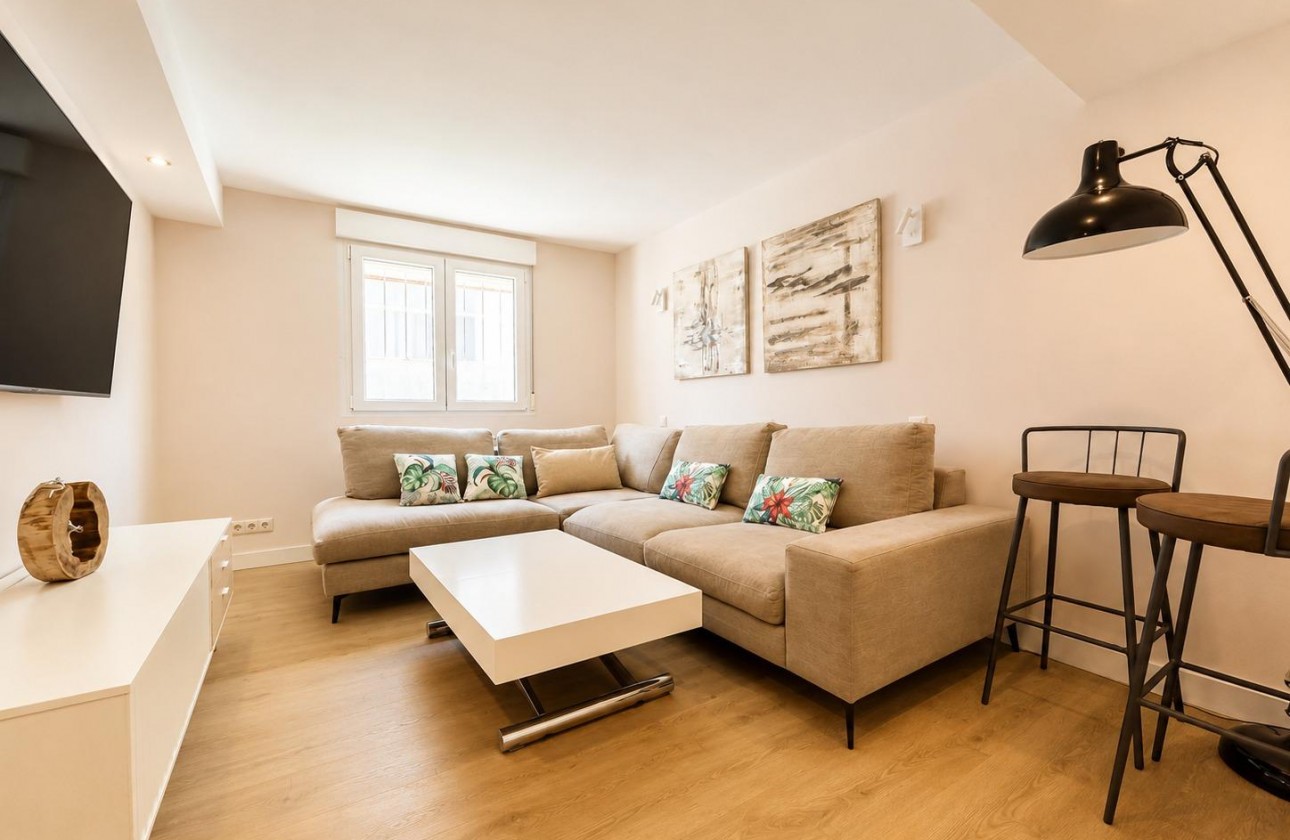 Reventa - Chalet - Dehesa de campoamor - Campoamor