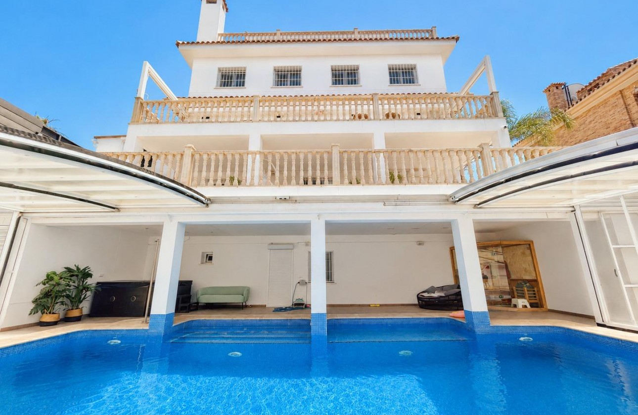 Reventa - Chalet - Dehesa de campoamor - Campoamor