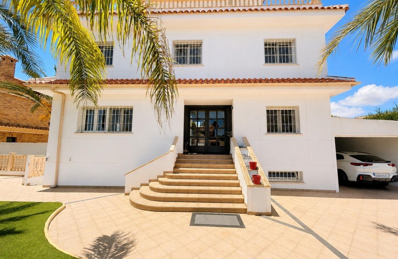 Reventa - Chalet - Dehesa de campoamor - Campoamor