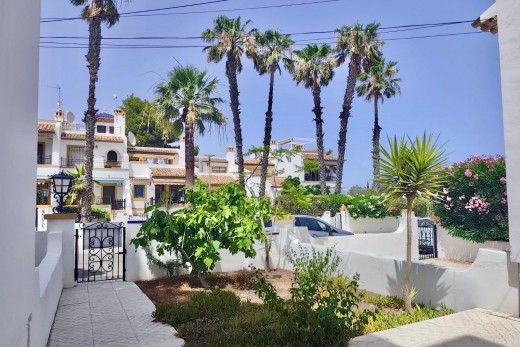 Reventa - Terraced house - Villamartin