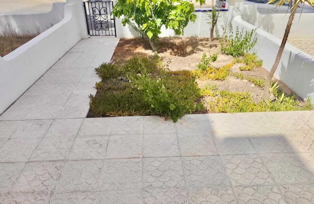 Reventa - Terraced house - Villamartin