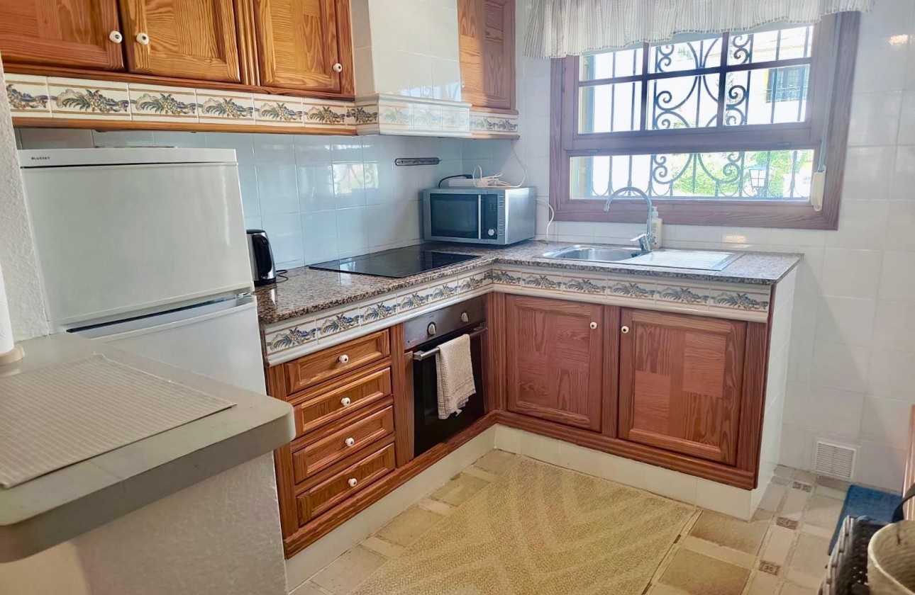 Reventa - Terraced house - Villamartin