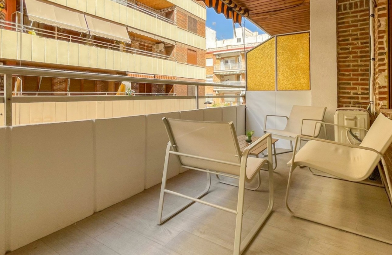 Reventa - Apartamento - Torrevieja - El Acequión - Los Náufragos