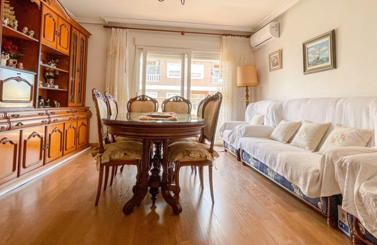 Reventa - Apartamento - Torrevieja - El Acequión - Los Náufragos