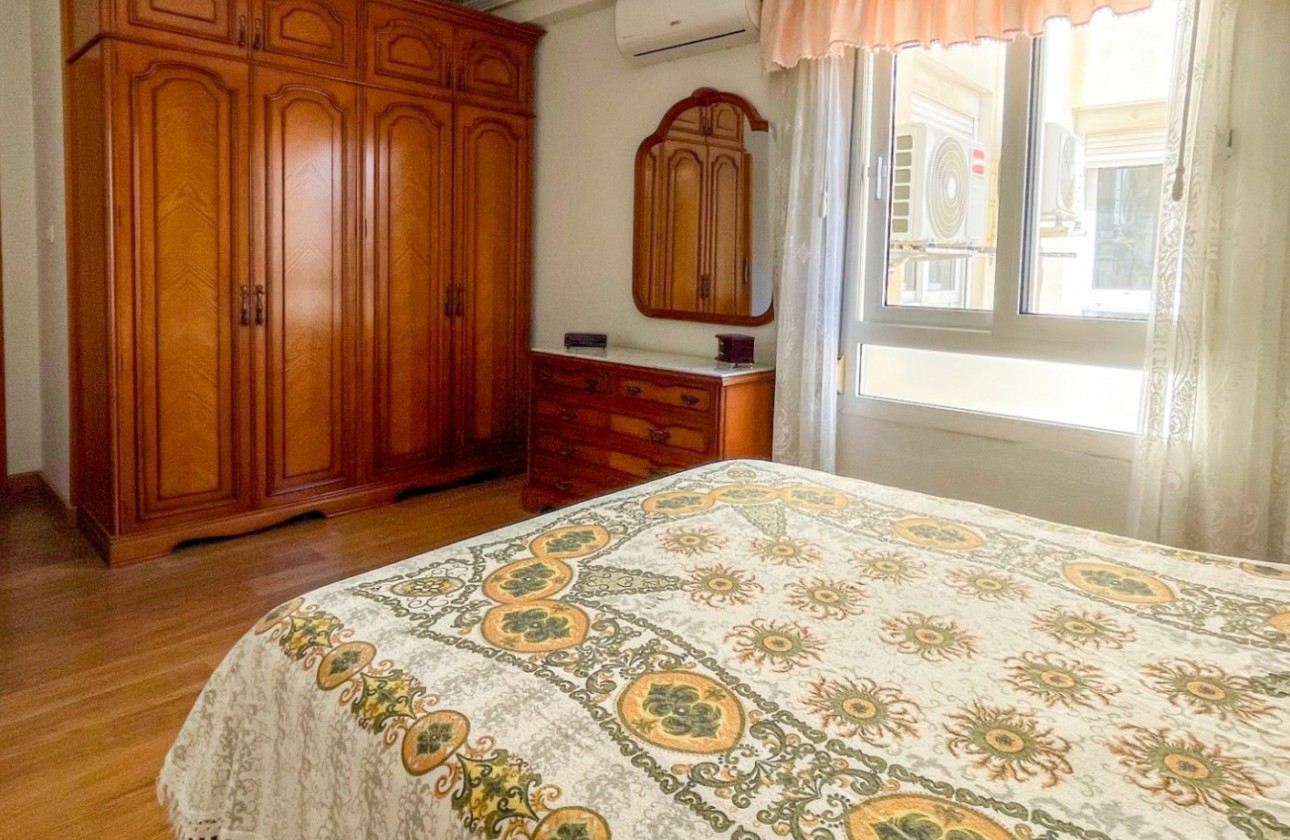 Reventa - Apartamento - Torrevieja - El Acequión - Los Náufragos