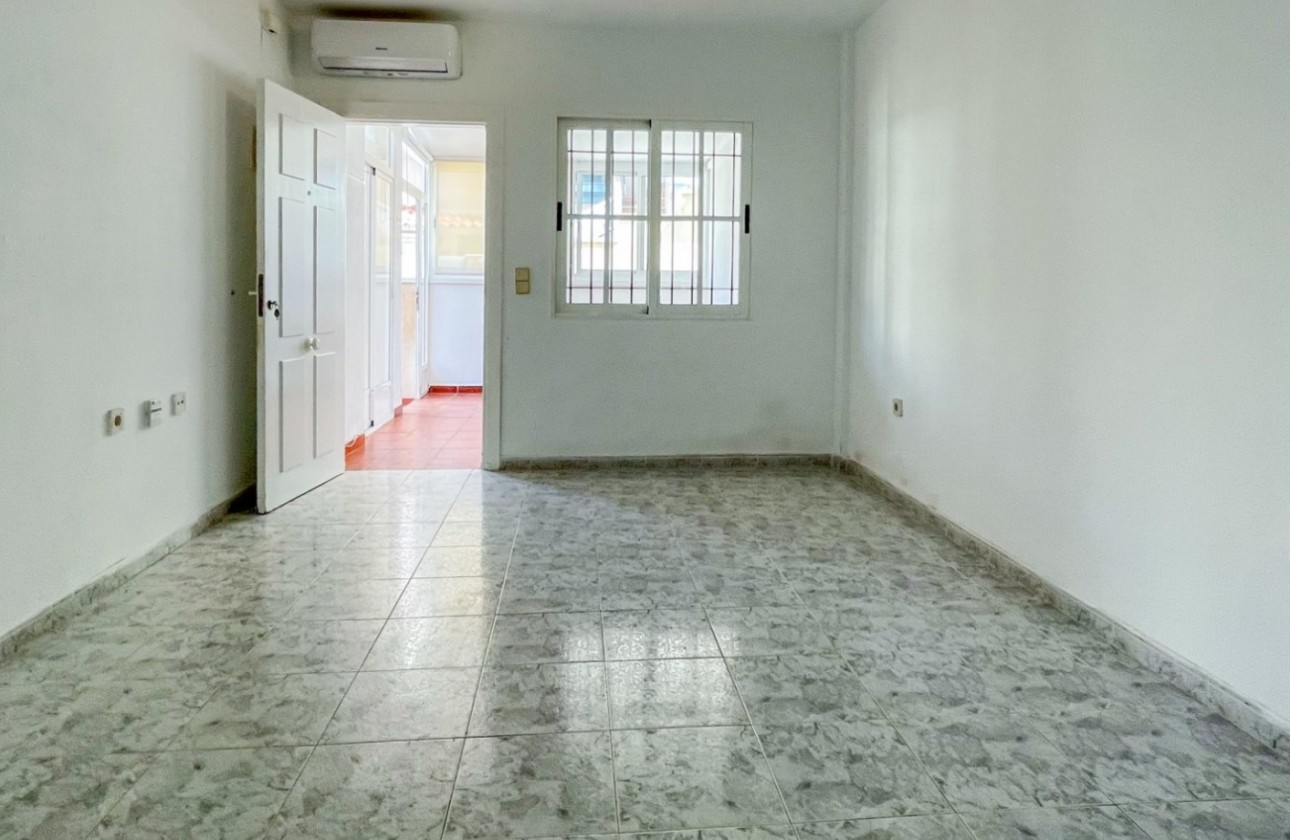 Resale - Bungalow - Orihuela Costa - Playa Flamenca