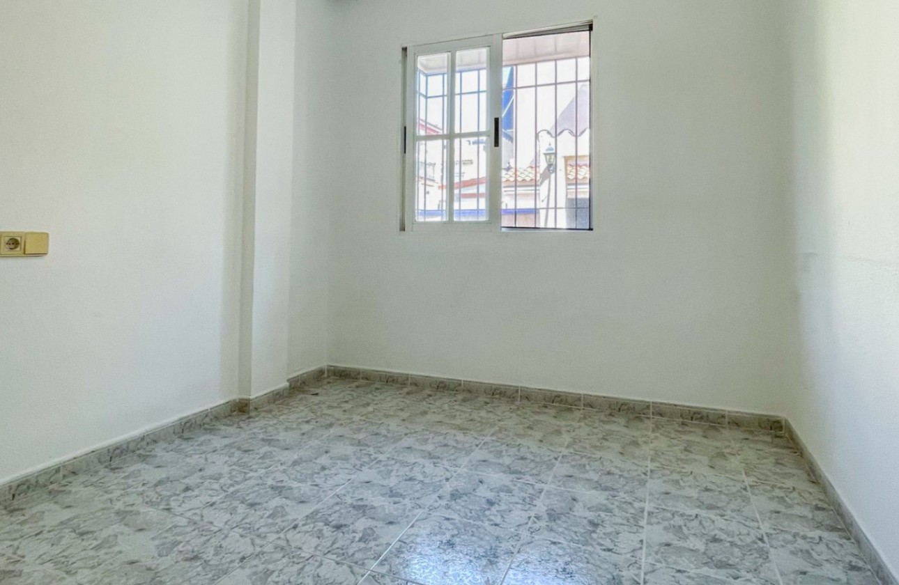 Resale - Bungalow - Orihuela Costa - Playa Flamenca