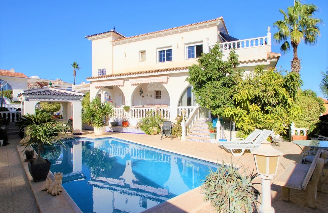 Reventa - Chalet - Orihuela Costa - Villamartin
