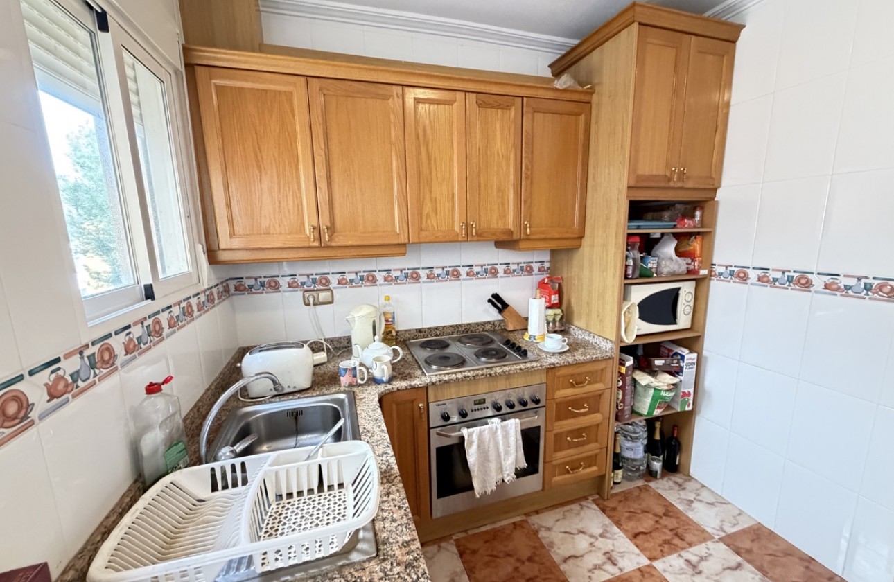 Resale - Apartment - Villamartin