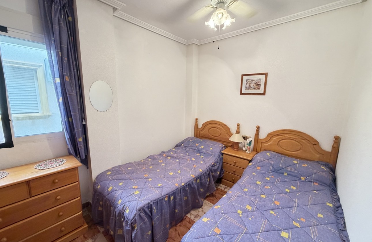 Resale - Apartment - Villamartin