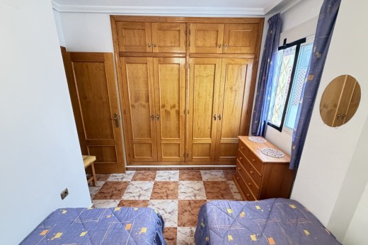 Resale - Apartment - Villamartin