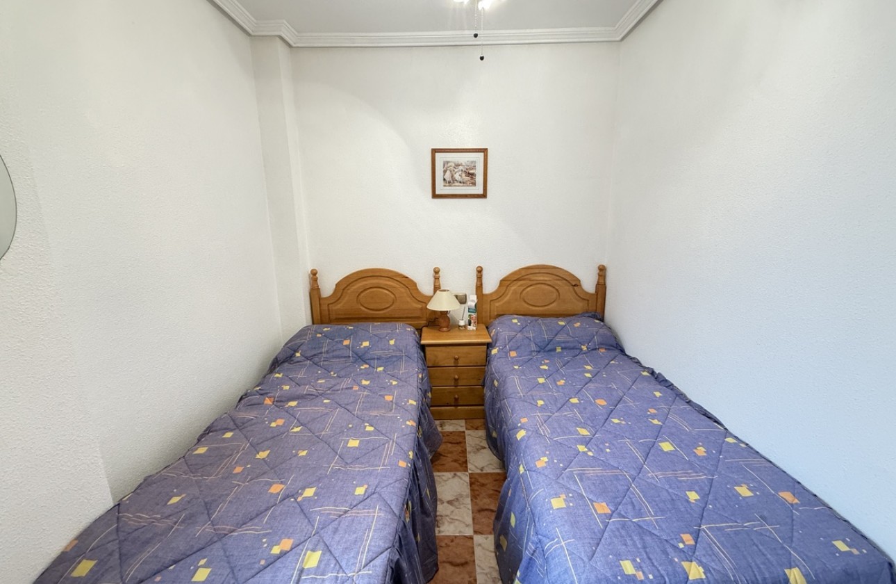 Resale - Apartment - Villamartin