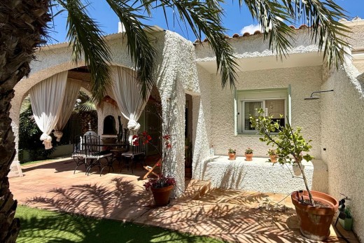 Återförsäljning - Semi Detached Villa - Orihuela Costa - Campoamor