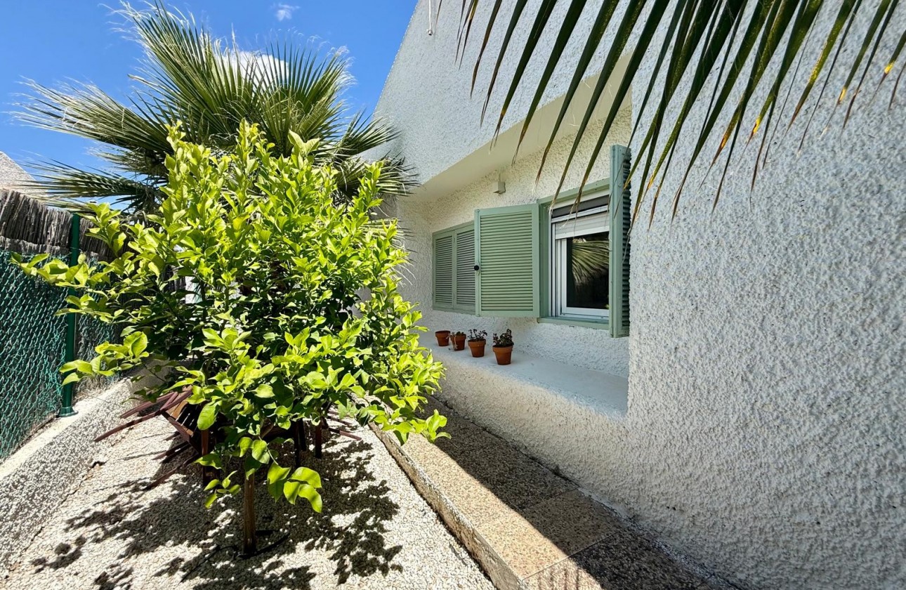 Återförsäljning - Semi Detached Villa - Orihuela Costa - Campoamor