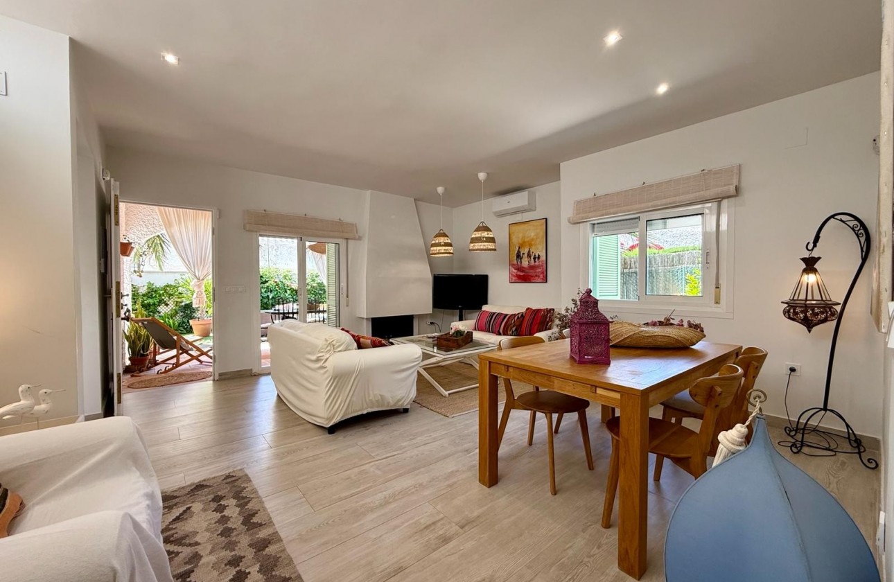 Återförsäljning - Semi Detached Villa - Orihuela Costa - Campoamor