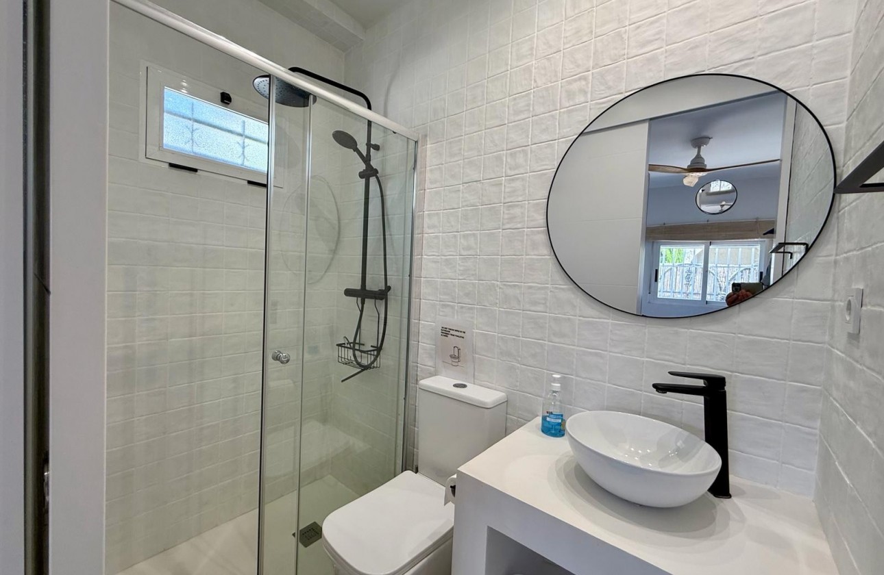 Återförsäljning - Semi Detached Villa - Orihuela Costa - Campoamor