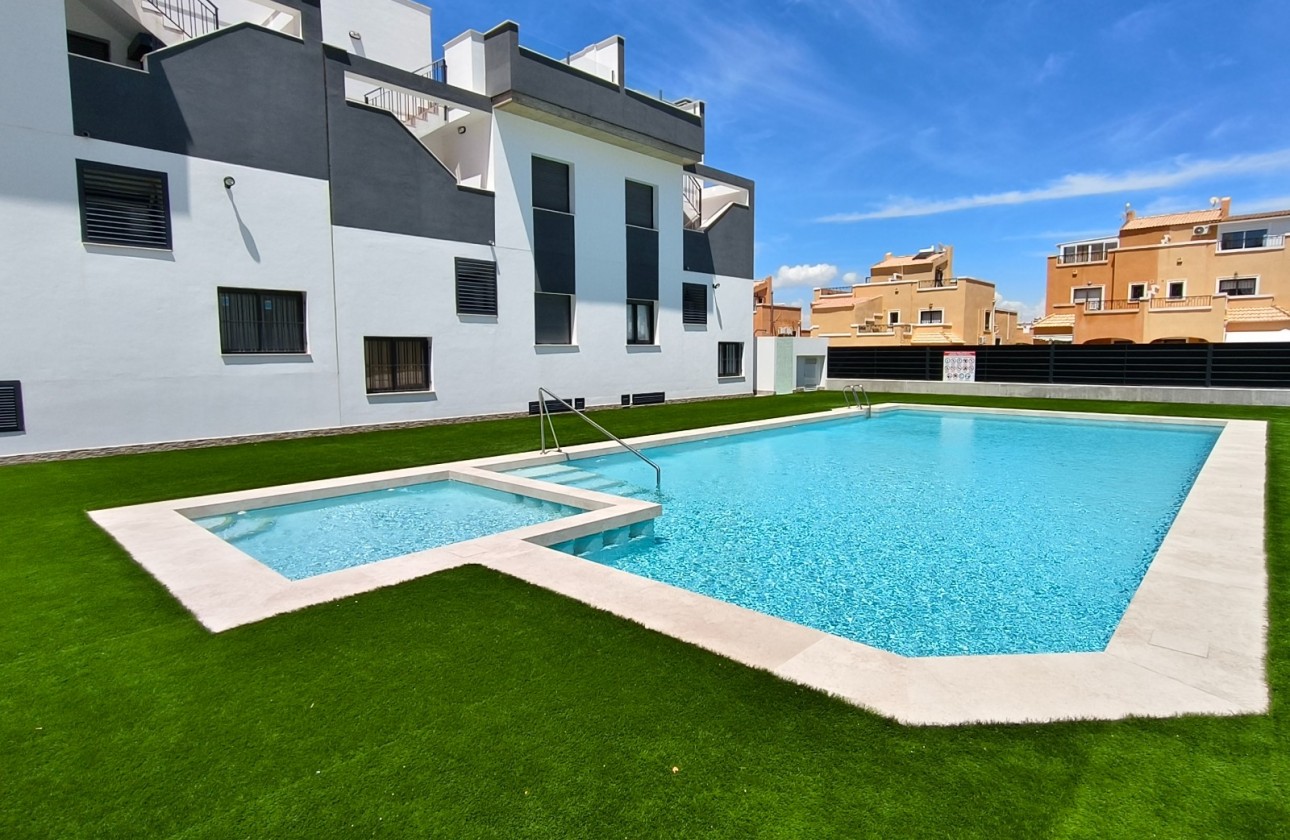 Resale - Apartment / Flat - Orihuela Costa - Los Altos