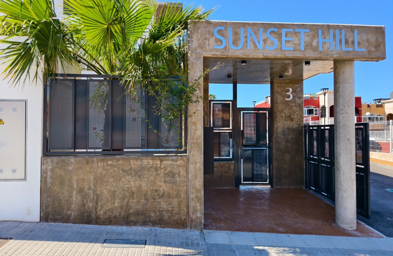 Resale - Apartment / Flat - Orihuela Costa - Los Altos
