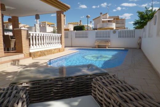 Resale - Villa - Pilar De La Horadada