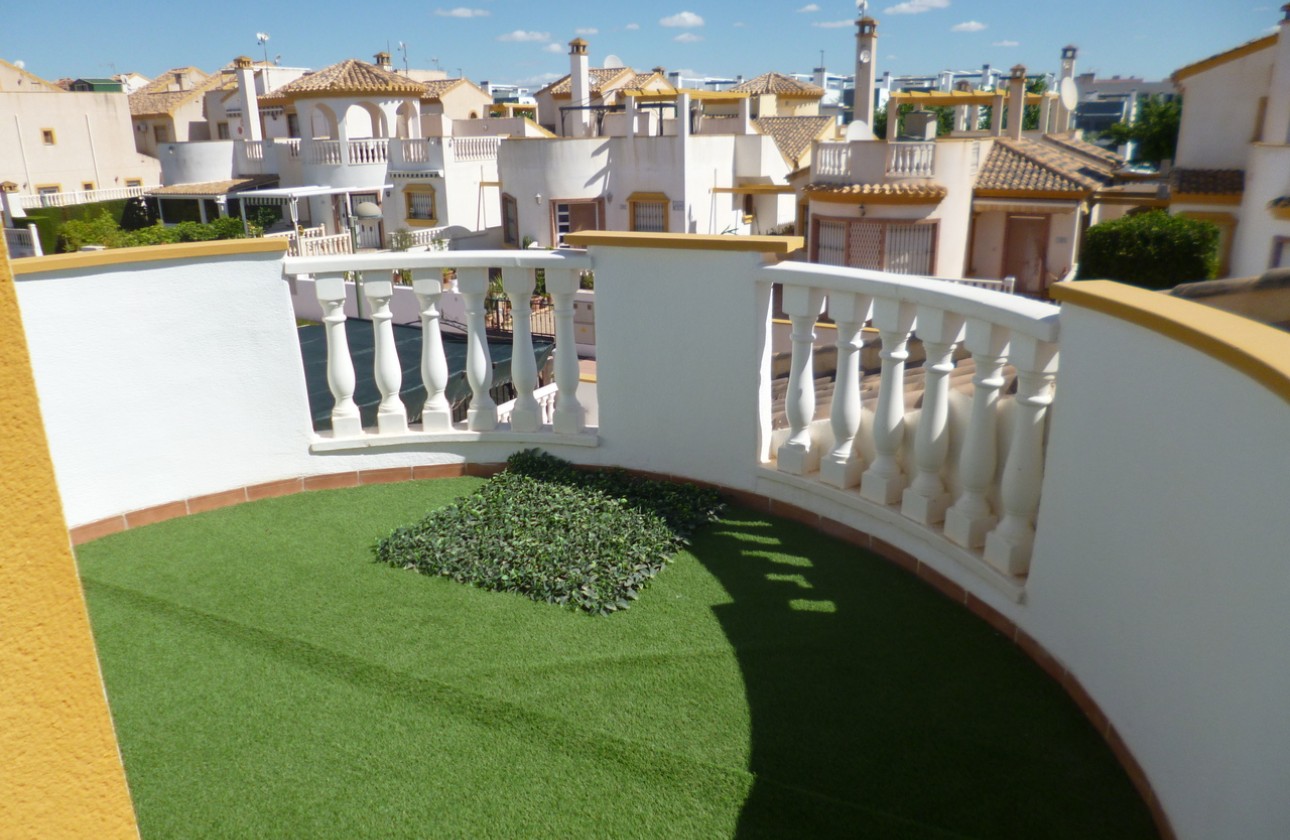 Resale - Villa - Pilar De La Horadada