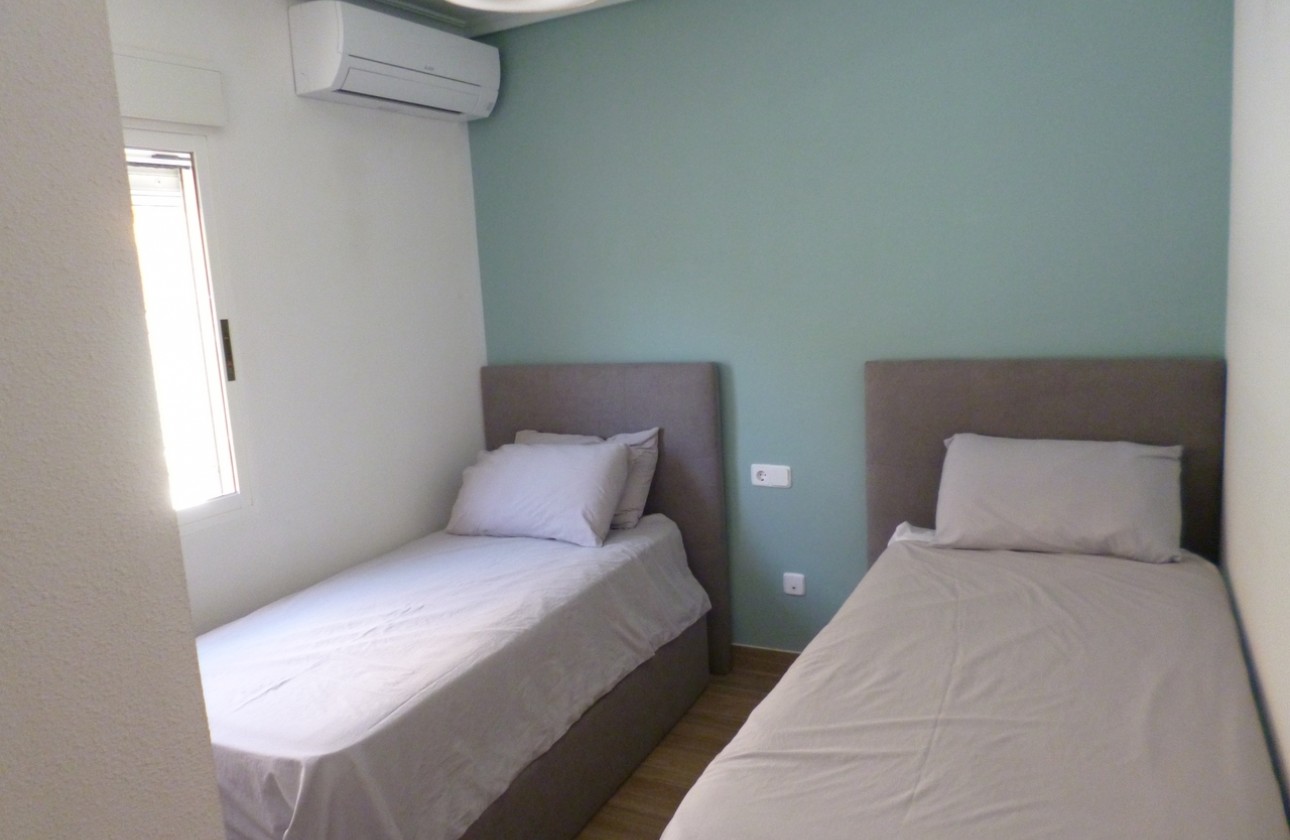 Resale - Villa - Pilar De La Horadada