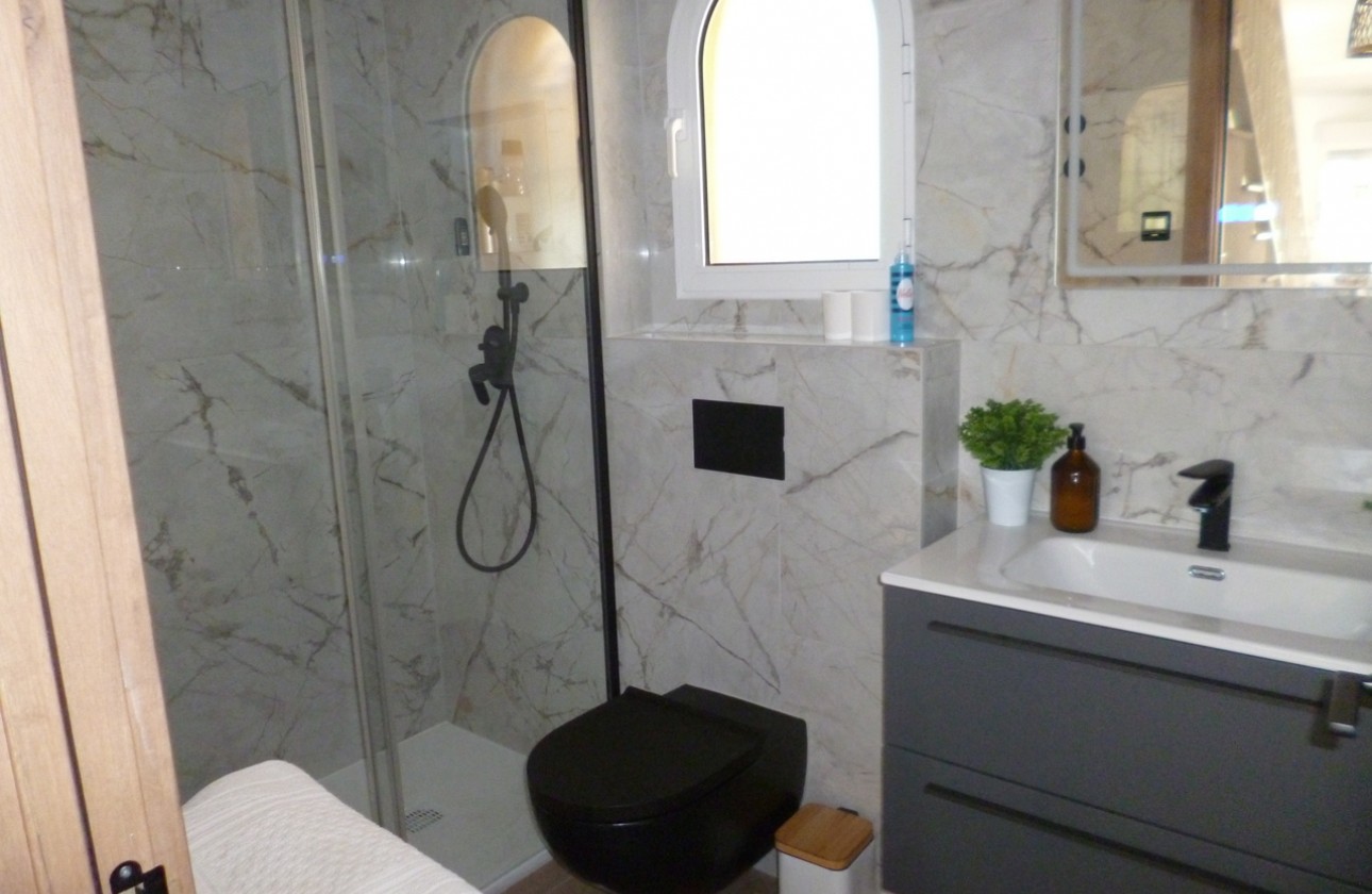 Resale - Villa - Pilar De La Horadada