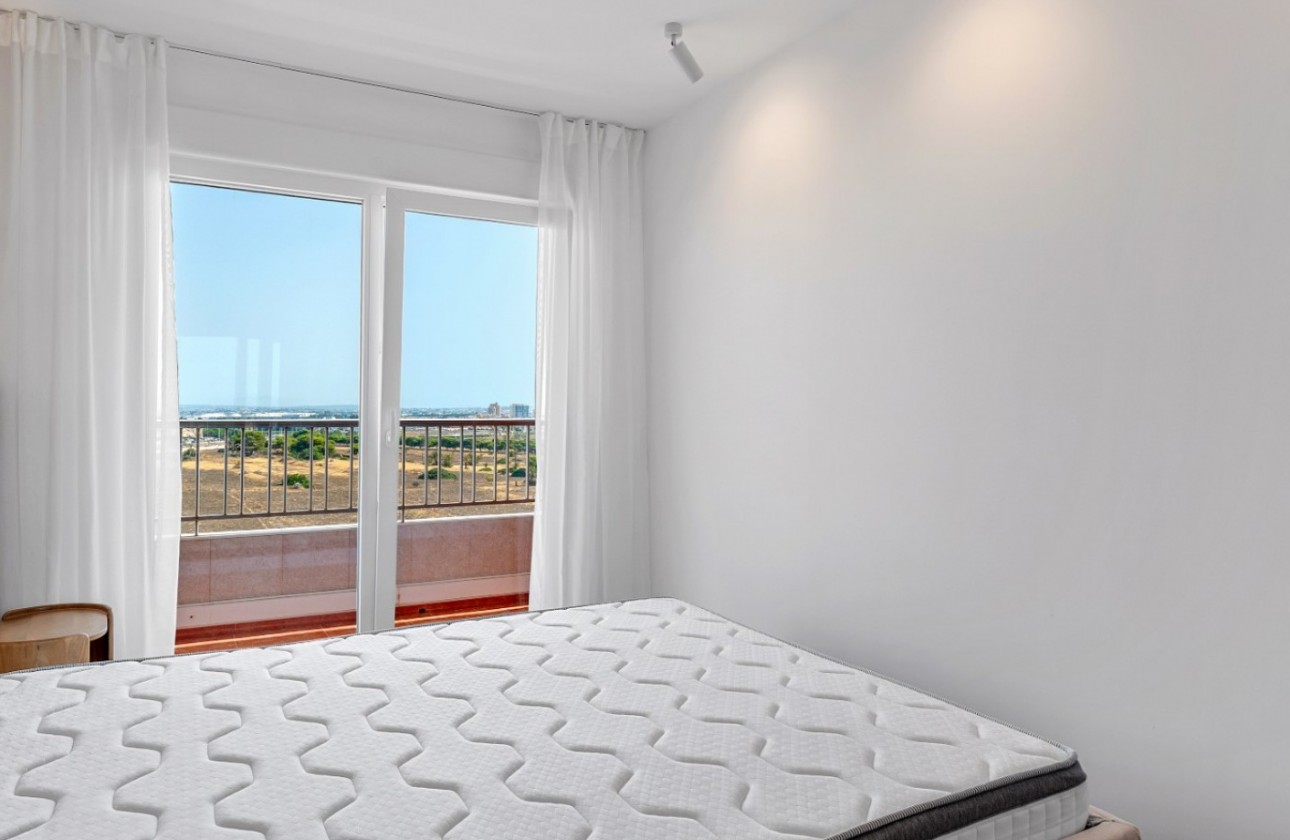 Resale - Apartment - Orihuela Costa - Punta Prima